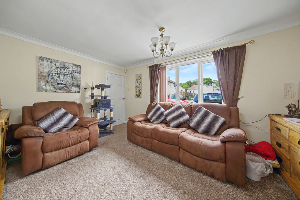 Compass Crescent Old Whittington